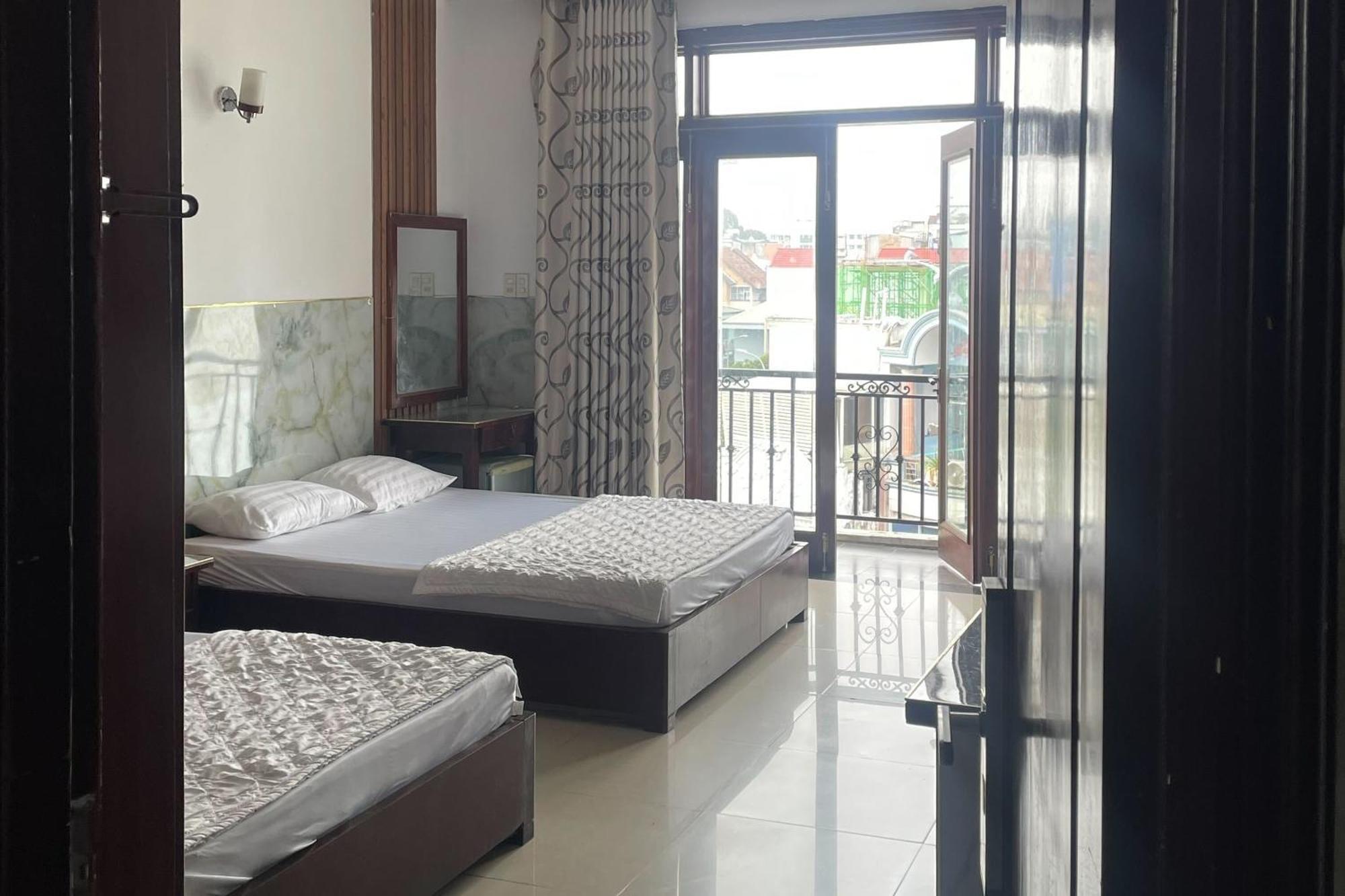 Hoa Sen Hotel Хошимин Экстерьер фото